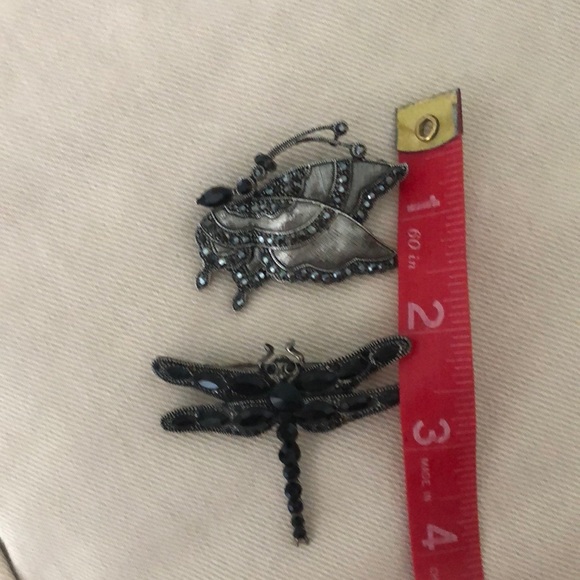Black butterfly and dragonfly brooch pins - Picture 9 of 10